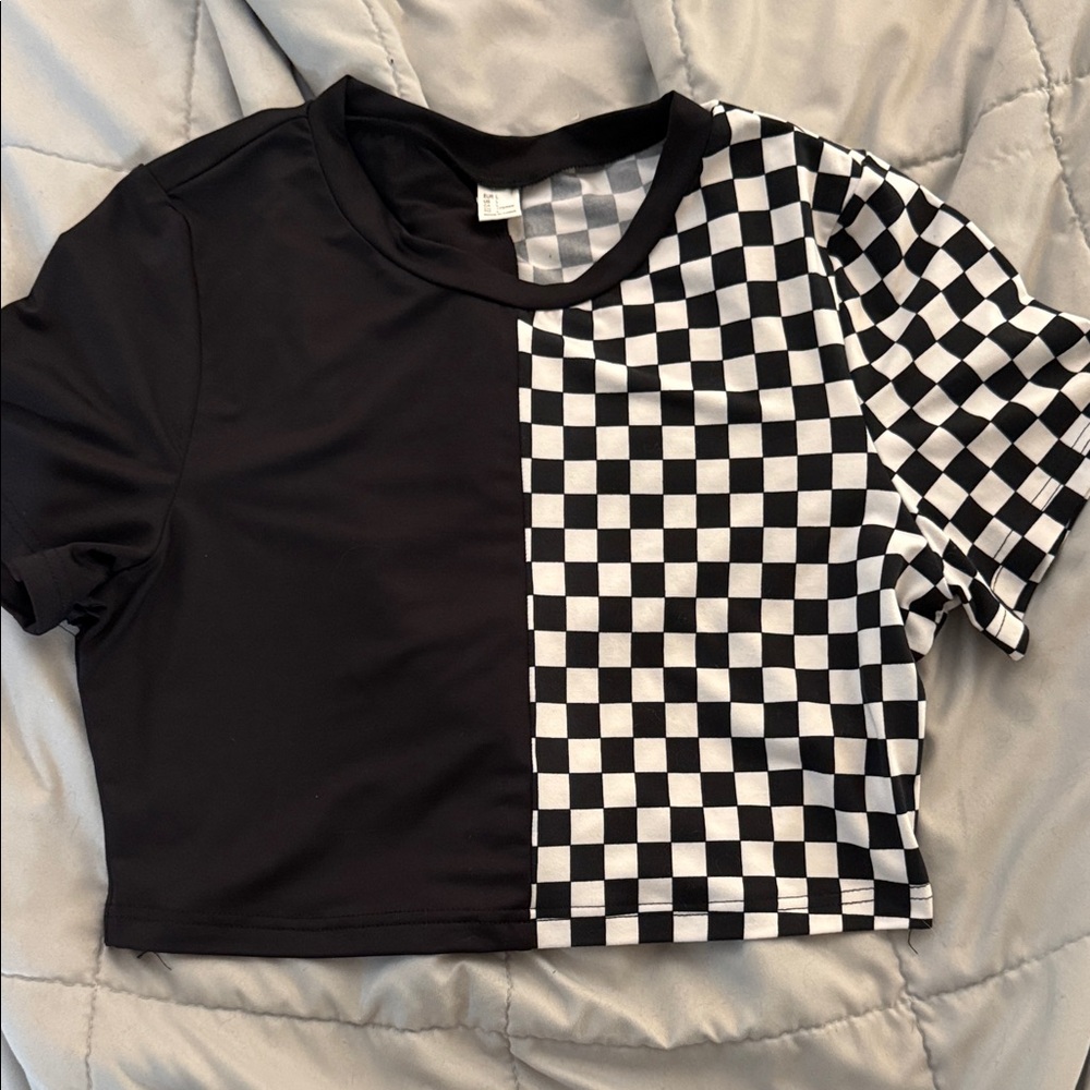 Black and White Checkered crop top Ska